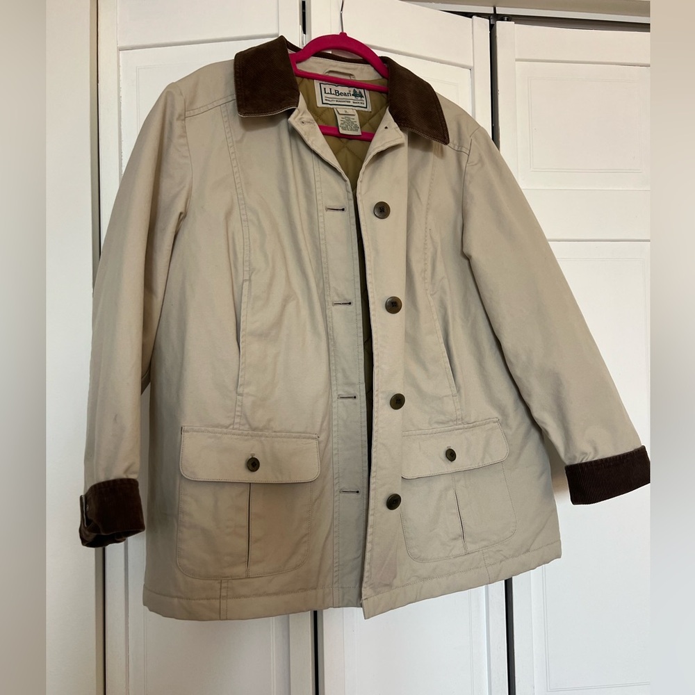 L.L.Bean Beige Barn Chore Jacket With Thinsulate Lining & Corduroy Trim